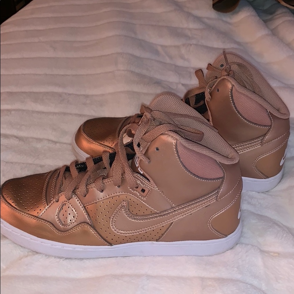 Rose gold Nike’s